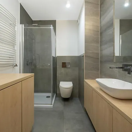 Cozy Studio In Near Old Town By Renters