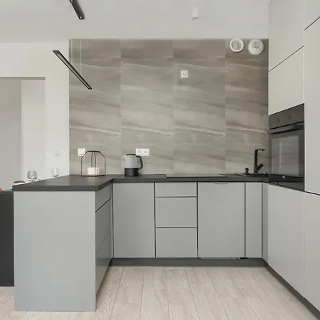 Appartement Cozy Studio In Near Old Town By Renters